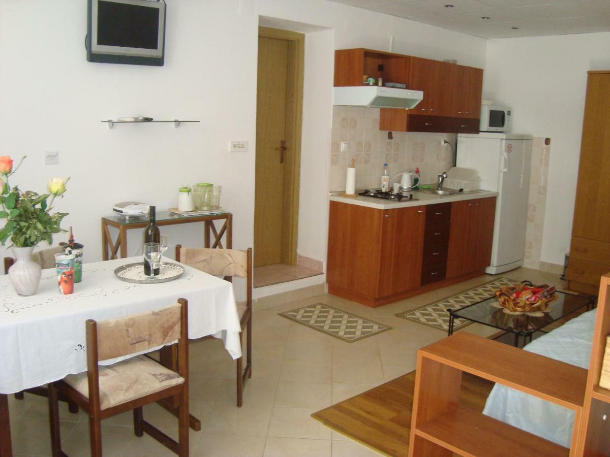 Studio Apartment Lile Trstenik  Exterior photo